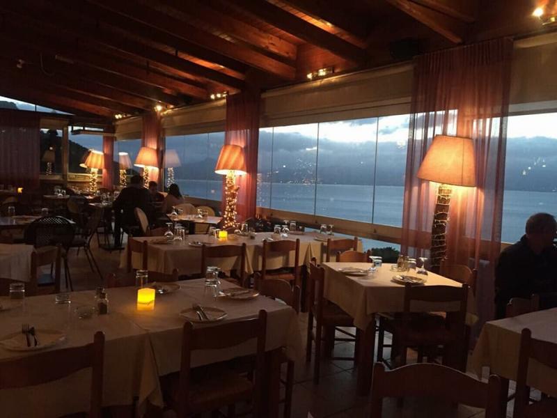 TavernLoutraki 03